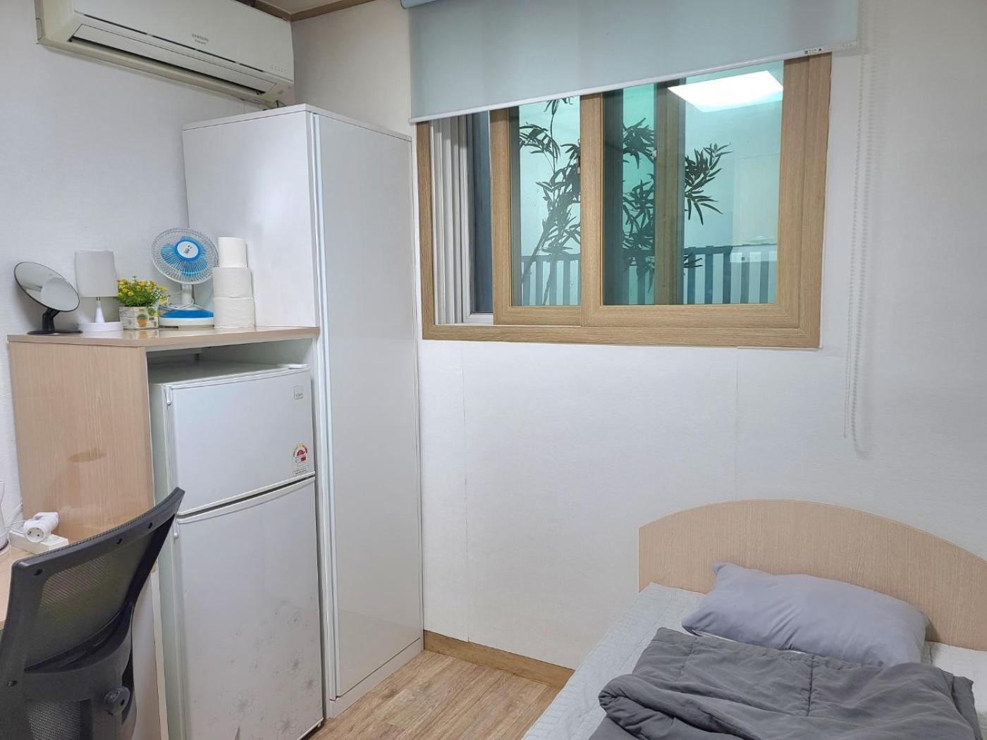 Hongdae, Sinchon Yeonhui House * Seoul